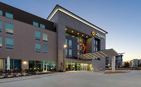 La Quinta Inn & Suites By Wyndham San Antonio At The Rim